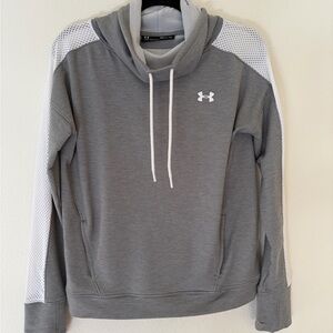 Under Armour Men's Gray and White Sweater
